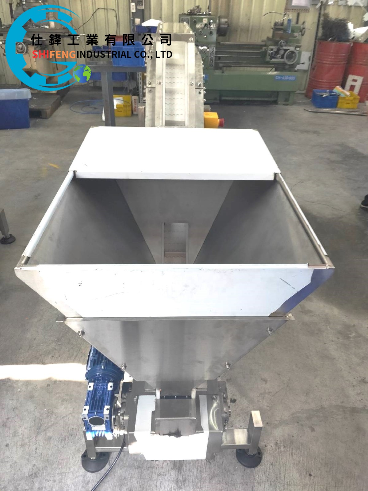 不銹鋼塑板帶Z型爬升輸送機