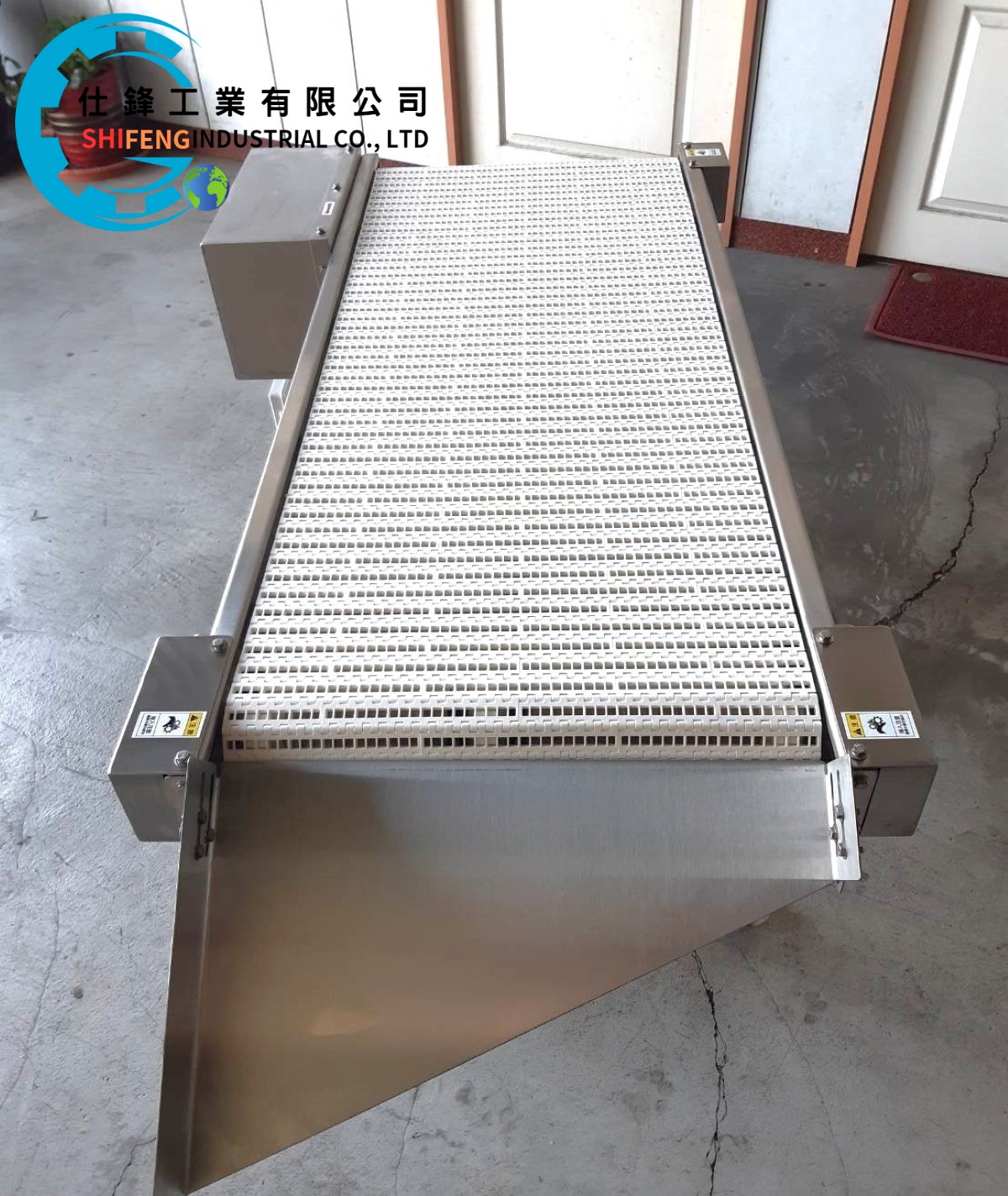 不銹鋼塑網帶平面輸送機