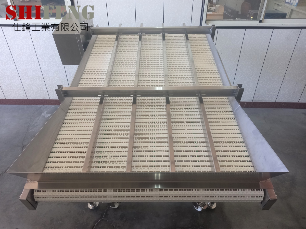 不銹鋼塑網帶爬升輸送機