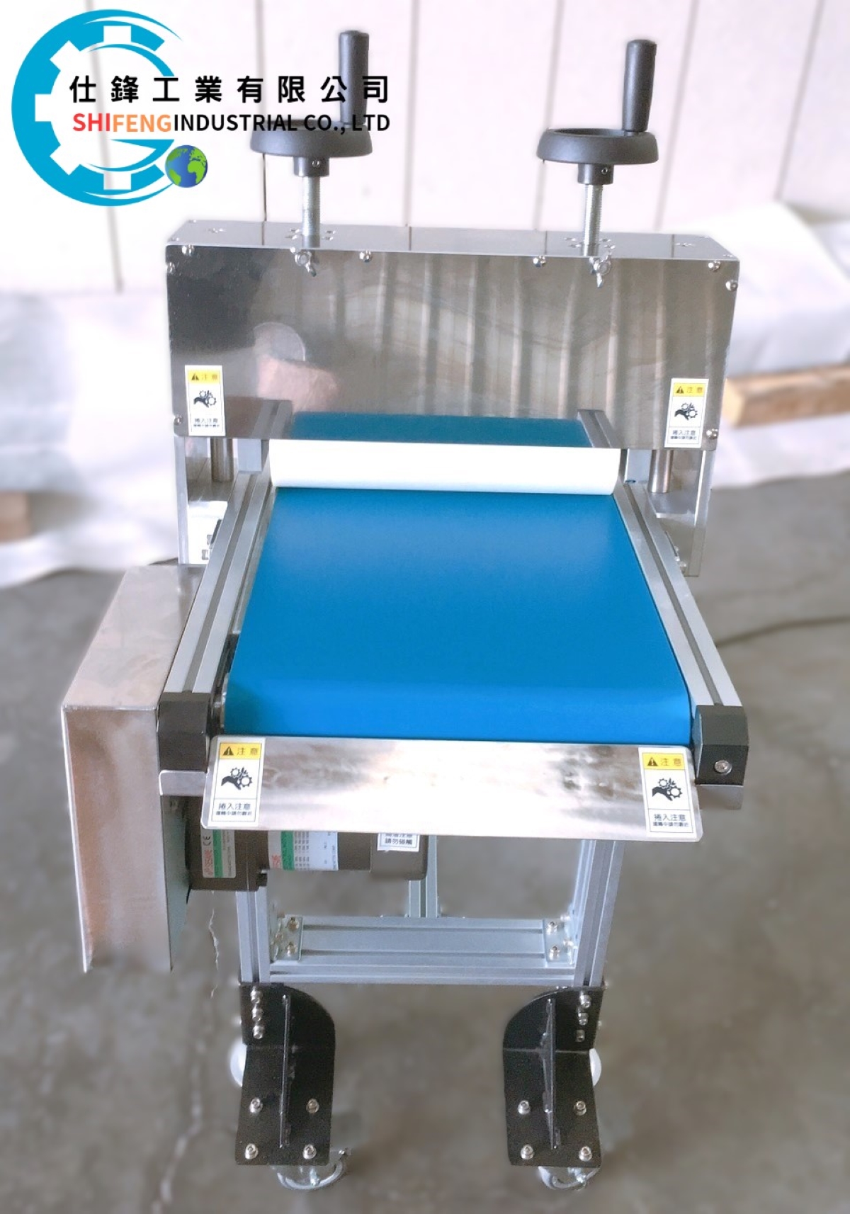 鋁擠型皮帶式無動力整平測漏輸送機