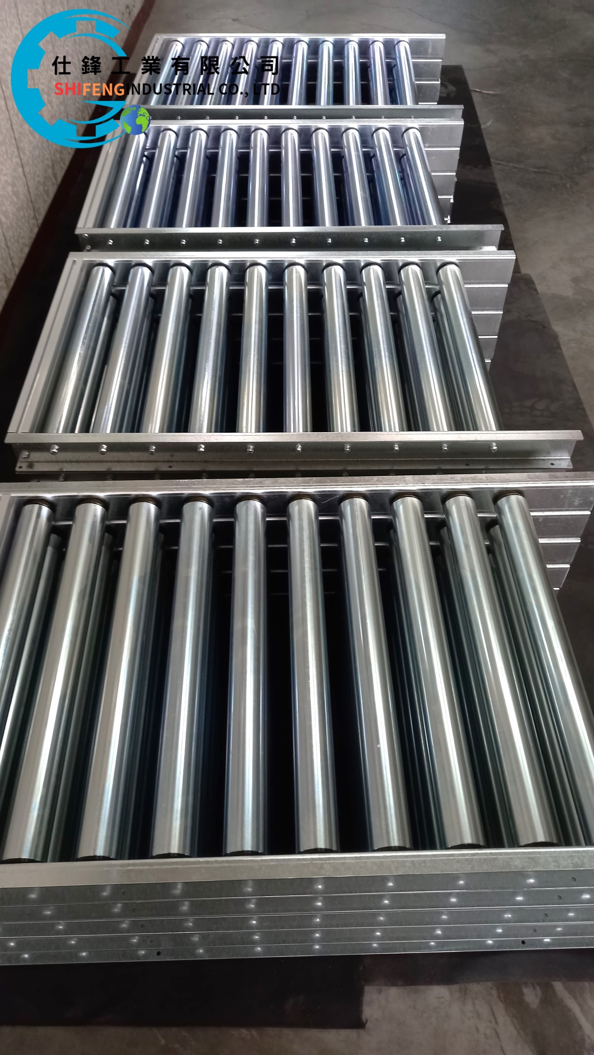 鍍鋅鈑無動力滾筒輸送機