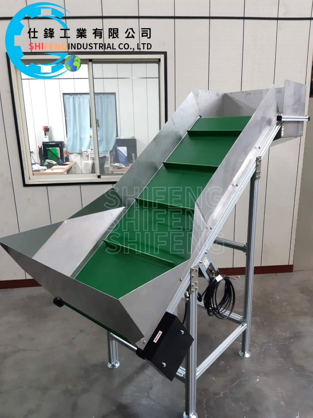 鋁擠型皮帶式料斗爬升輸送機