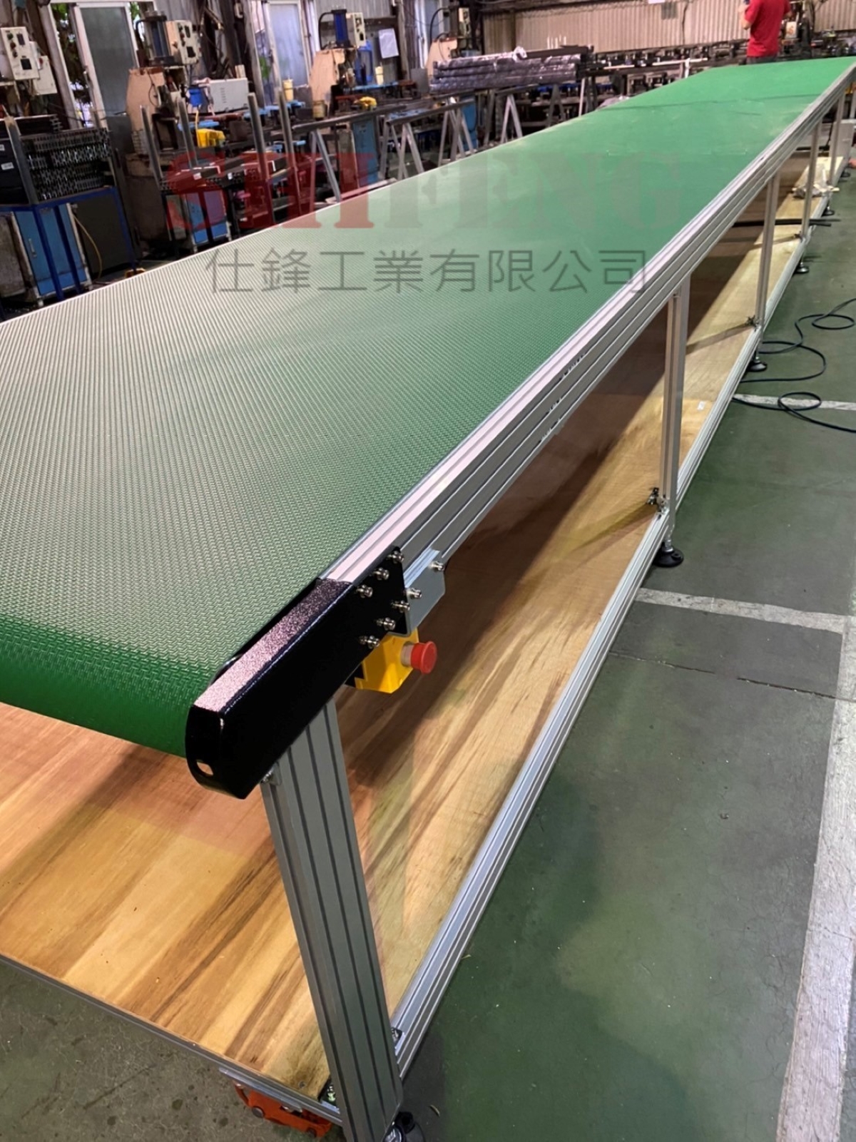 鋁擠型皮帶式平面輸送機