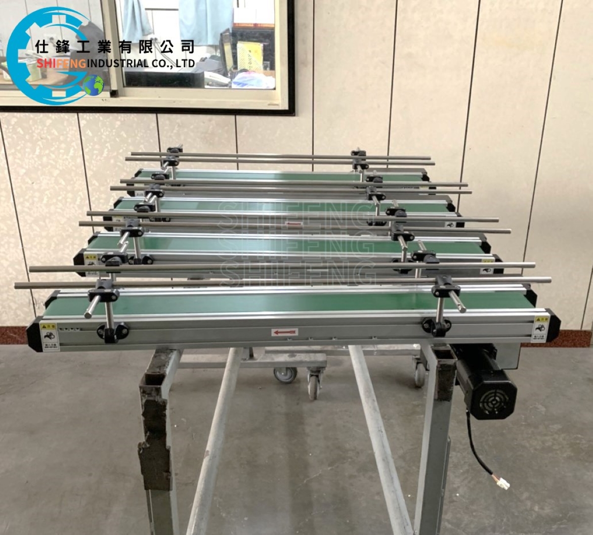 鋁擠型皮帶式平面輸送機