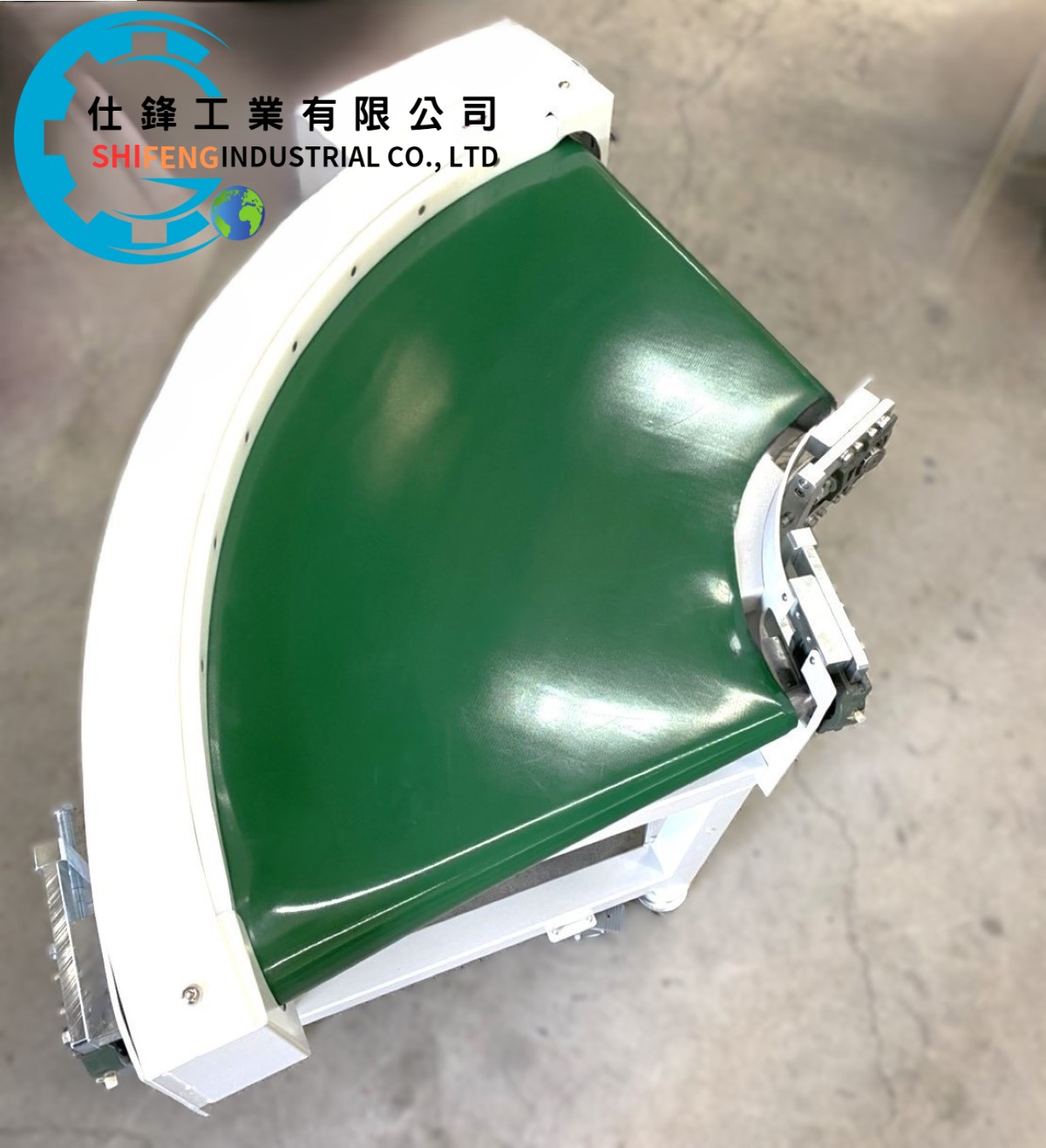 鋼鈑烤漆90度轉彎皮帶式輸送機