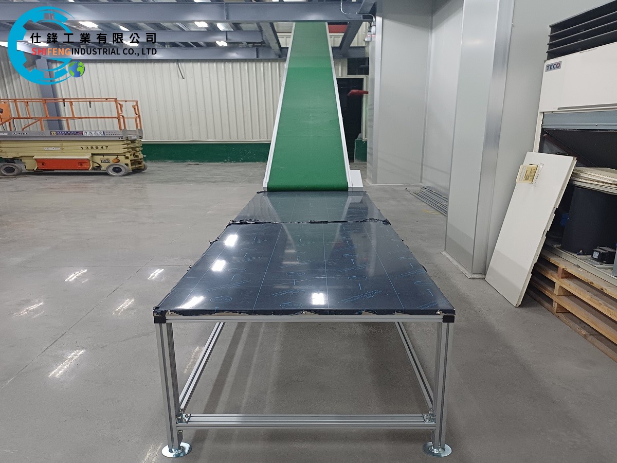 鋁擠型皮帶式爬升輸送機