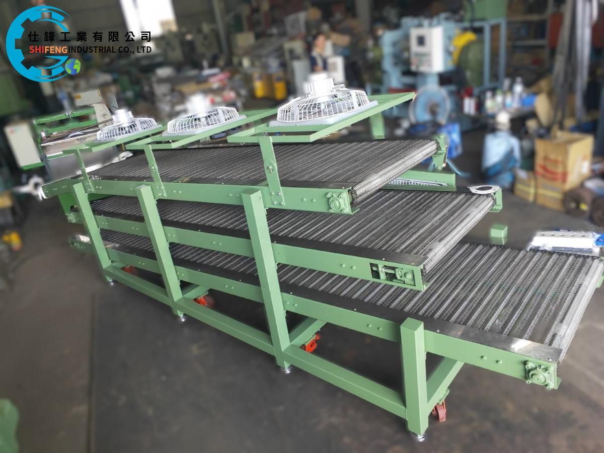 鋼鈑烤漆鏈條網帶式三層輸送機