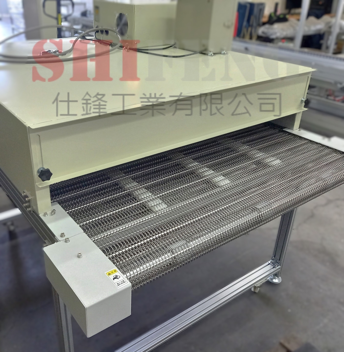 鋁擠型不銹鋼網帶烤箱式輸送機