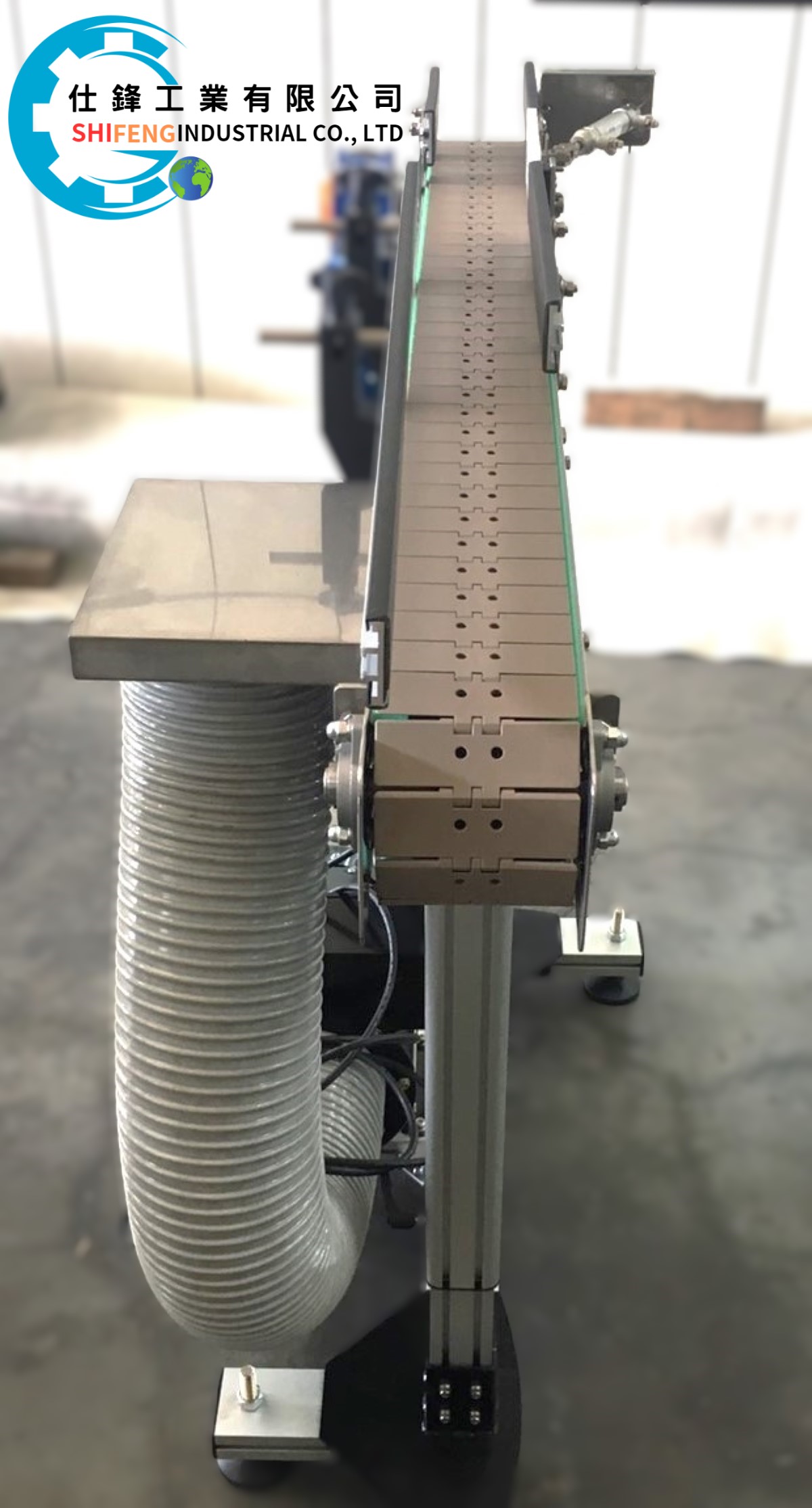 不銹鋼頂板帶加鼓風機輸送機