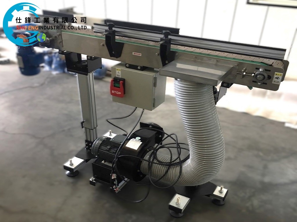 不鏽鋼頂板帶加鼓風機輸送機