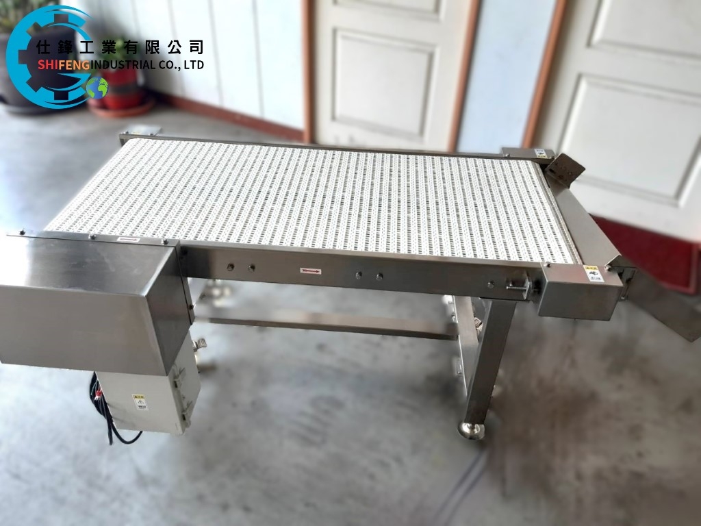 不鏽鋼塑網帶平面輸送機&客戶案例二