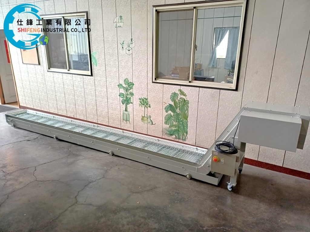 鏈鈑鐵帶Z型爬升輸送機&客戶案例六